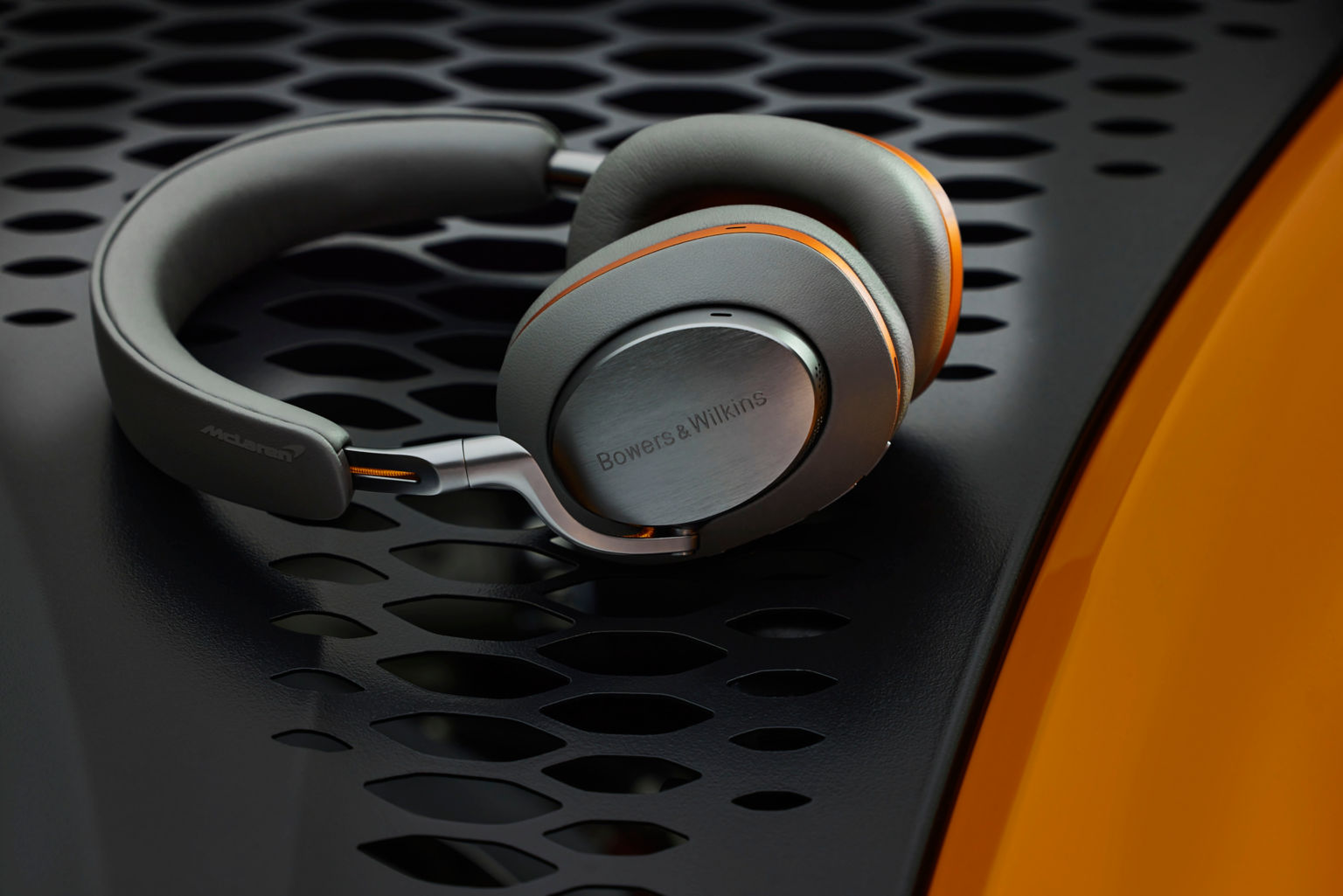 Bowers & Wilkins | US